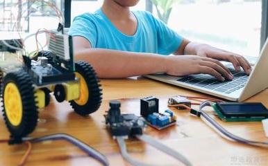 上海童程童美 網絡投資管理與教育咨詢的新趨勢